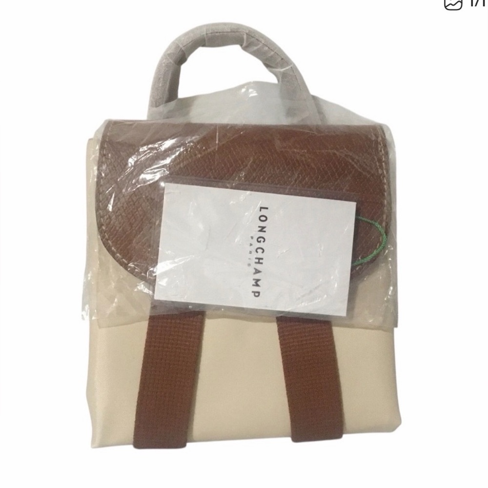 Authentic Longchamp Tan and White/Cream  M Backpack- NWT